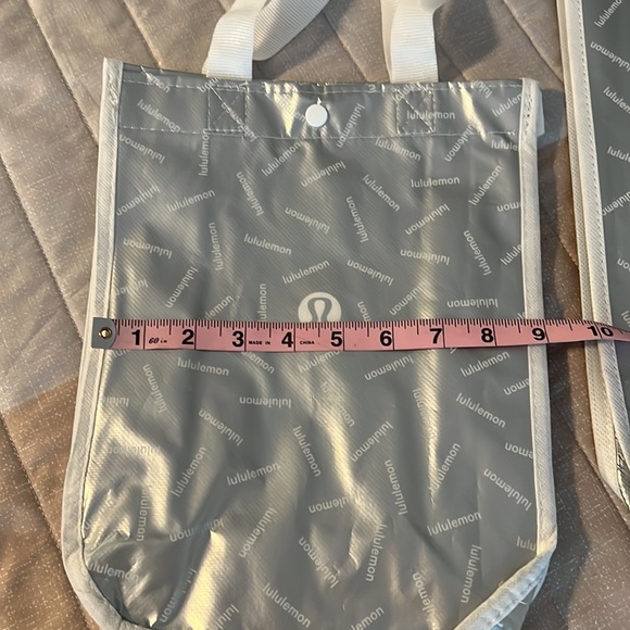 1 Large and 1 Small Lululemon’s Athletic new totes - Picture 11 of 12